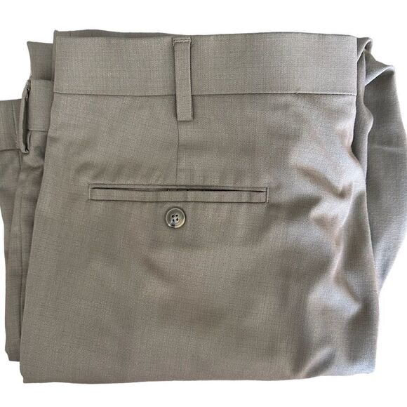 EUC Roundtree & Yorke Men’s TravelSmart Dress Pants - Size 38x29 - Picture 3 of 7